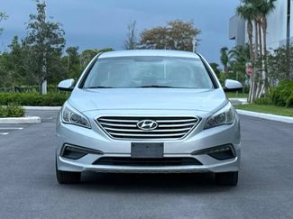 Used 2015 Hyundai Sonata SE FWD video 2