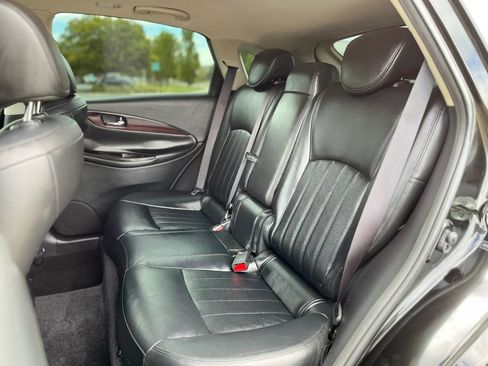 Used 2017 INFINITI QX50 AWD w/ Premium Plus Package image 12