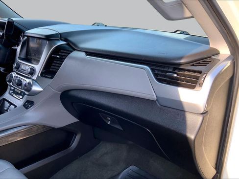 Used 2015 Chevrolet Suburban LT AWD/4WD image 19