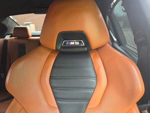 Used 2018 BMW M5 image 16
