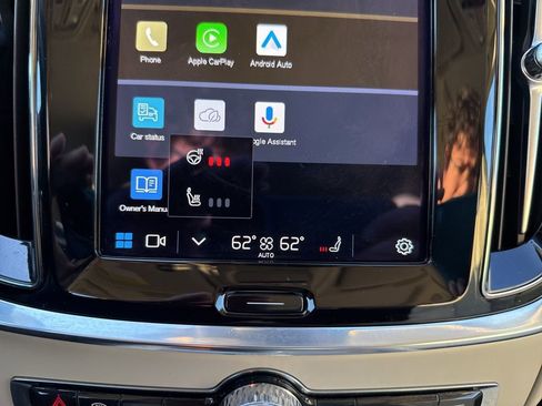 Used 2024 Volvo S60 B5 Plus w/ Climate Package image 27