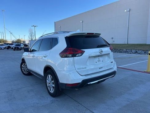 Used 2020 Nissan Rogue S w/ Special Edition Package image 5