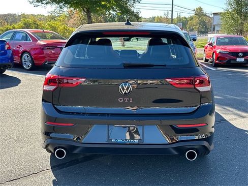 Used 2024 Volkswagen GTI SE image 3