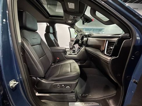 Used 2025 GMC Sierra 1500 Denali w/ Denali Reserve Package AWD/4WD image 14
