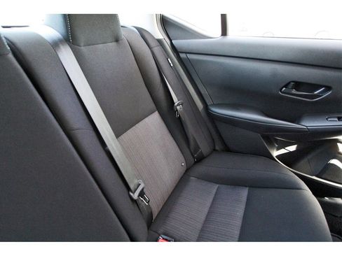 Used 2024 Nissan Sentra SV image 12