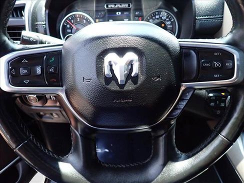 Used 2019 RAM 1500 Laramie AWD/4WD image 19