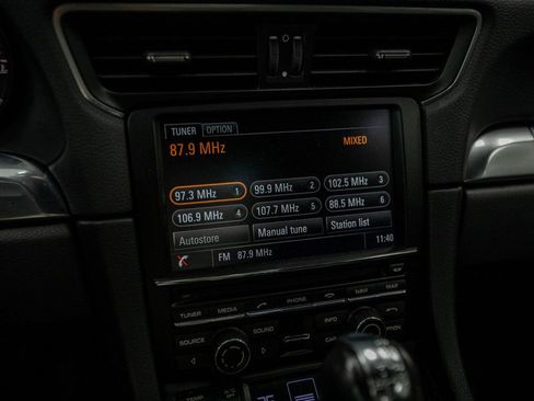 Used 2014 Porsche 911 Carrera 4S image 21