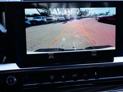 Used 2024 Chevrolet Silverado 3500 LT w/ Convenience Package image 24