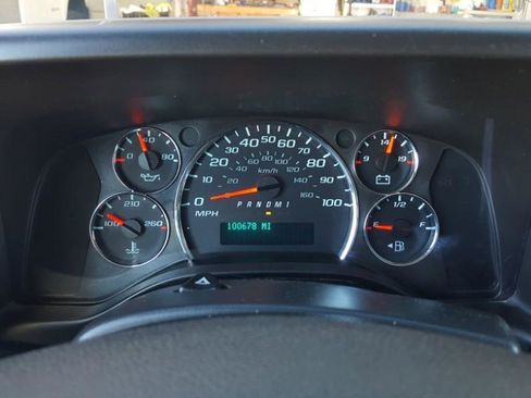 Used 2019 Chevrolet Express 3500 RWD image 14