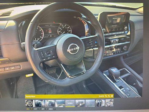 Used 2025 Nissan Pathfinder Rock Creek AWD/4WD image 14