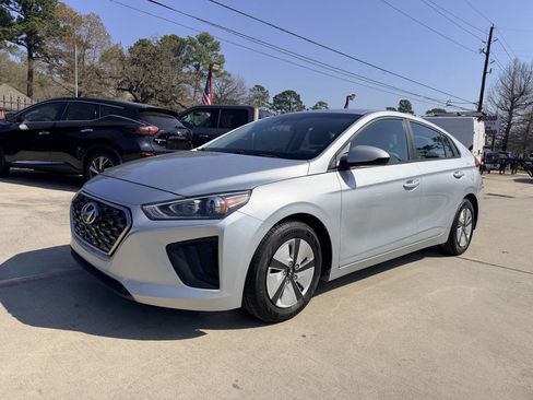 Used 2022 Hyundai Ioniq Blue image 3
