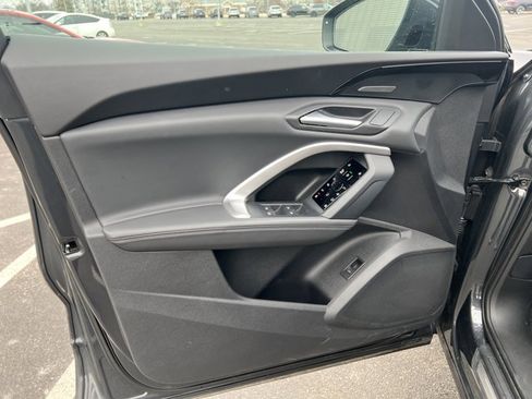 Used 2025 Audi Q5 Premium Plus w/ Premium Plus image 5