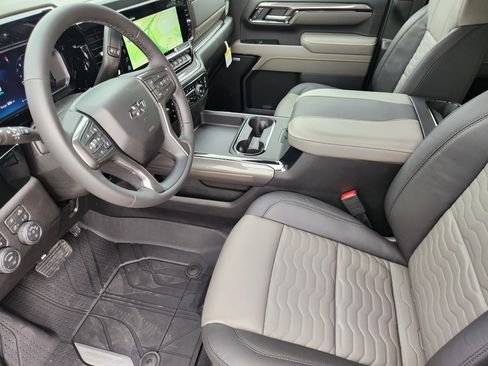 New 2026 Chevrolet Silverado 2500 ZR2 image 4