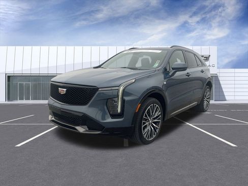 Certified 2024 Cadillac XT4 Sport w/ Cold Weather Package image 4