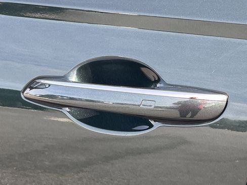 Used 2023 Genesis GV70 2.5T w/ Advanced Package image 31