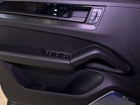Certified 2024 Porsche Cayenne Turbo GT image 35