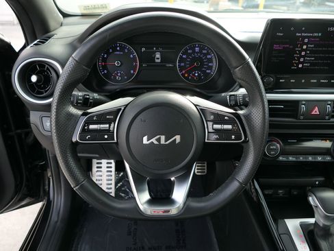 Used 2024 Kia Forte GT-Line w/ GT-Line Premium Package image 18