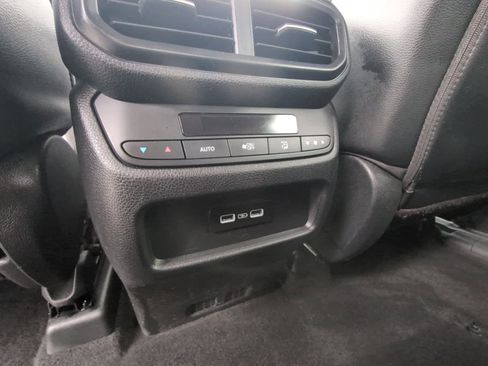 Used 2023 Honda Pilot EX-L image 13