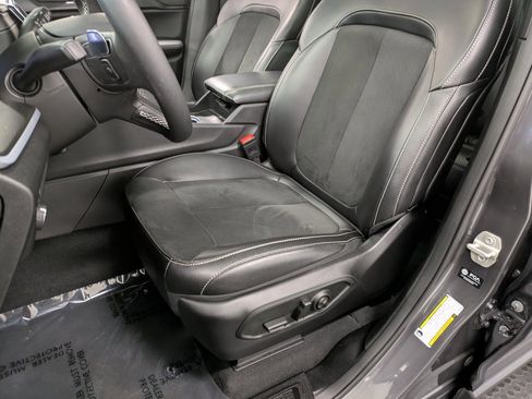 Used 2024 Jeep Grand Cherokee Altitude image 10