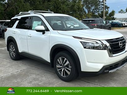 New 2025 Nissan Pathfinder SL