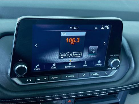 Certified 2024 Nissan Rogue SV image 7