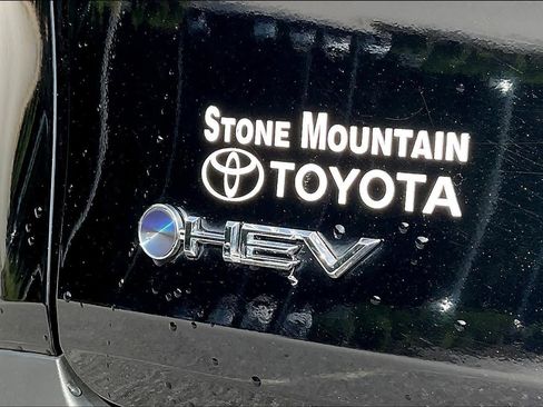 Used 2025 Toyota Sienna XLE FWD image 31