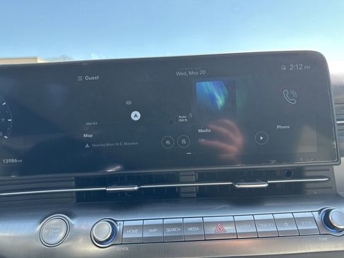 Used 2025 Hyundai Kona Limited AWD/4WD image 59