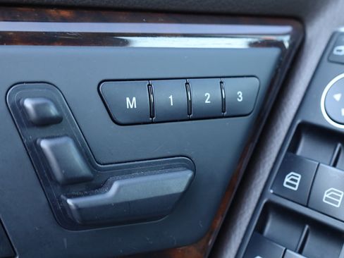 Used 2013 Mercedes-Benz GLK 350 RWD 4dr GLK 350 image 5