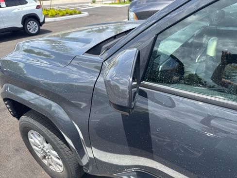 Used 2024 Toyota Tacoma SR5 w/ SR5 Upgrade Package RWD image 8