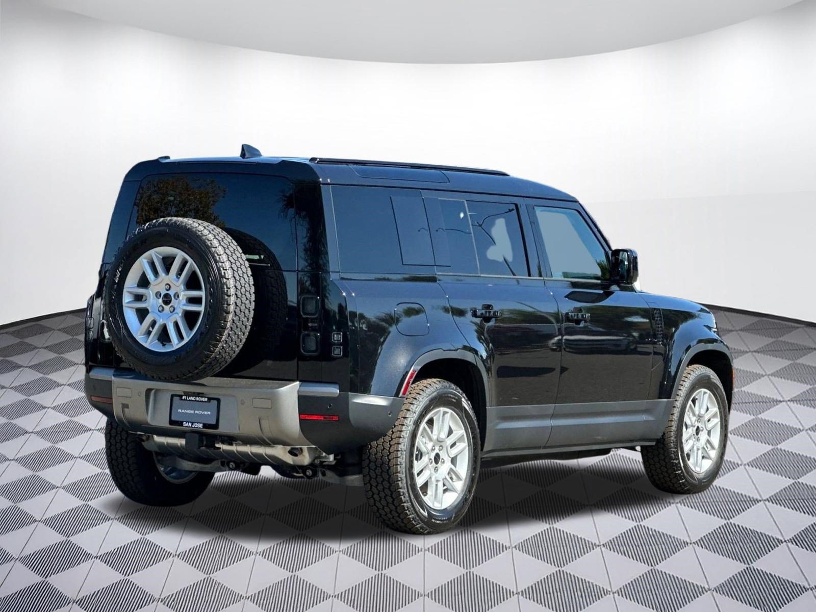 New 2026 Land Rover Defender 110 S AWD/4WD image 8
