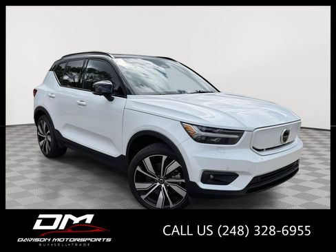 Used 2021 Volvo XC40 P8 Recharge w/ Advanced Package AWD/4WD image 1