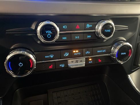 Used 2025 Ford F150 XLT w/ Equipment Group 302A MID image 21