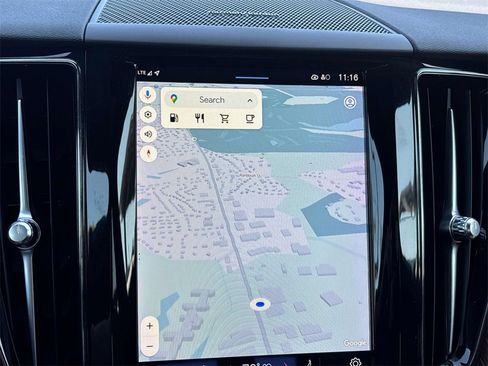 Used 2023 Volvo XC60 B5 Plus w/ Protection Package Premier image 23