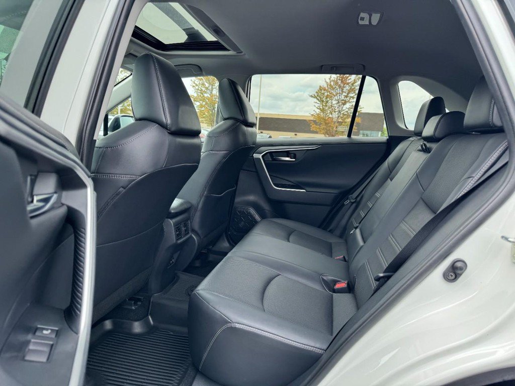 Used 2019 Toyota RAV4 Limited w/ Cold Weather Package AWD/4WD image 10