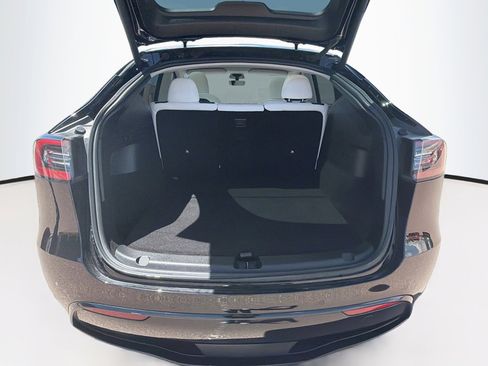Used 2022 Tesla Model Y Performance AWD/4WD image 30