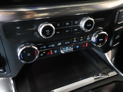 Used 2022 Ford F150 Lariat w/ Equipment Group 502A High AWD/4WD image 8