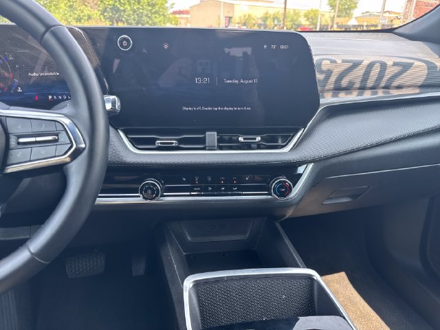 Used 2025 Chevrolet Equinox LT AWD/4WD image 18