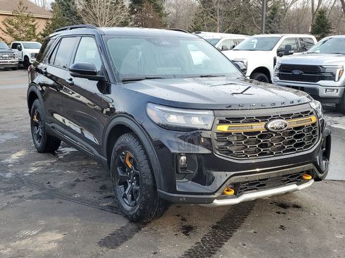 New 2026 Ford Explorer Tremor image 3