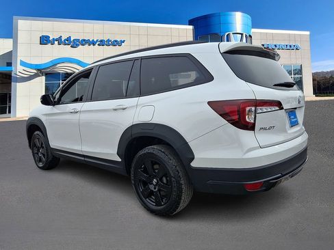 Used 2022 Honda Pilot TrailSport image 4