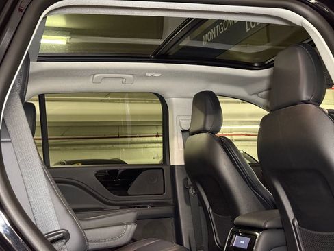 New 2026 Lincoln Aviator AWD image 7