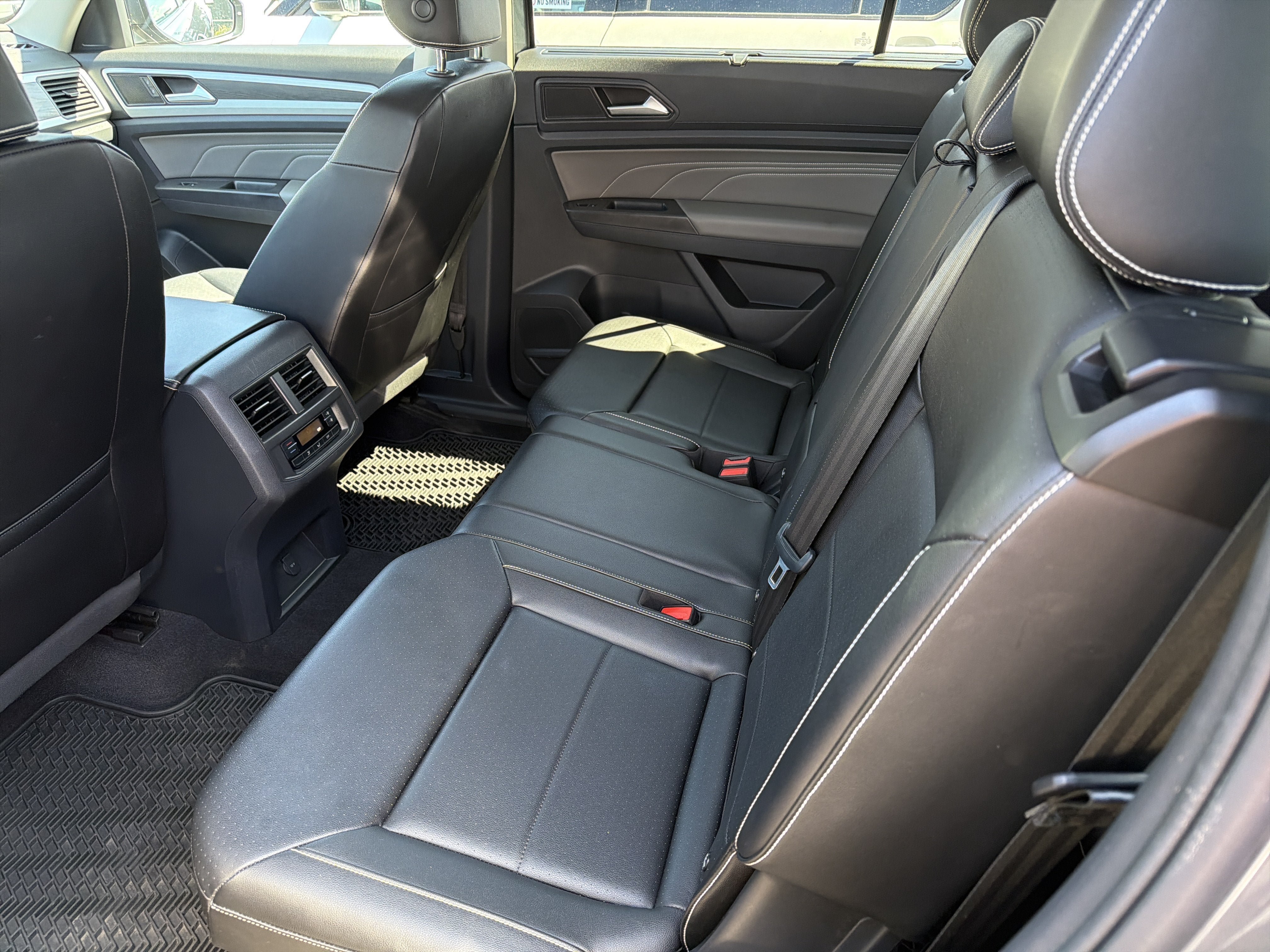 Used 2022 Volkswagen Atlas SE AWD/4WD image 23