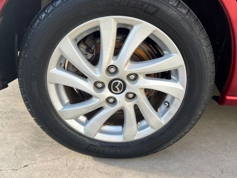 Used 2014 MAZDA MAZDA5 Sport FWD image 21