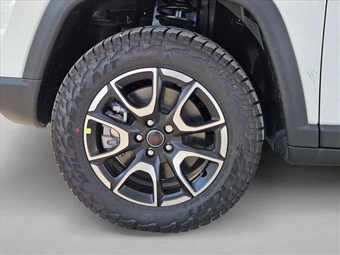 New 2026 Jeep Compass Trailhawk image 10