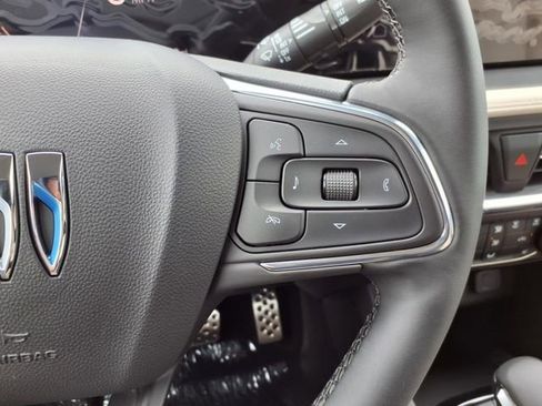 Used 2025 Buick Encore GX Sport Touring w/ Comfort Package image 37