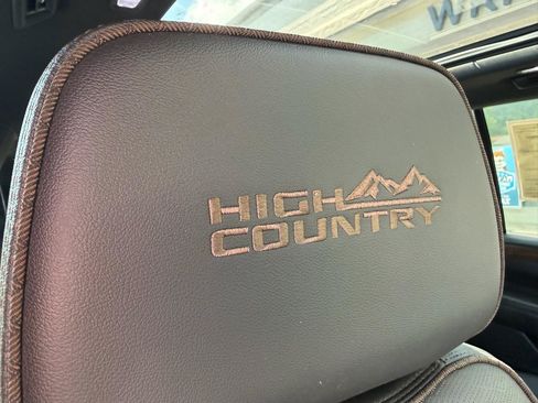 Used 2022 Chevrolet Tahoe High Country AWD/4WD image 20