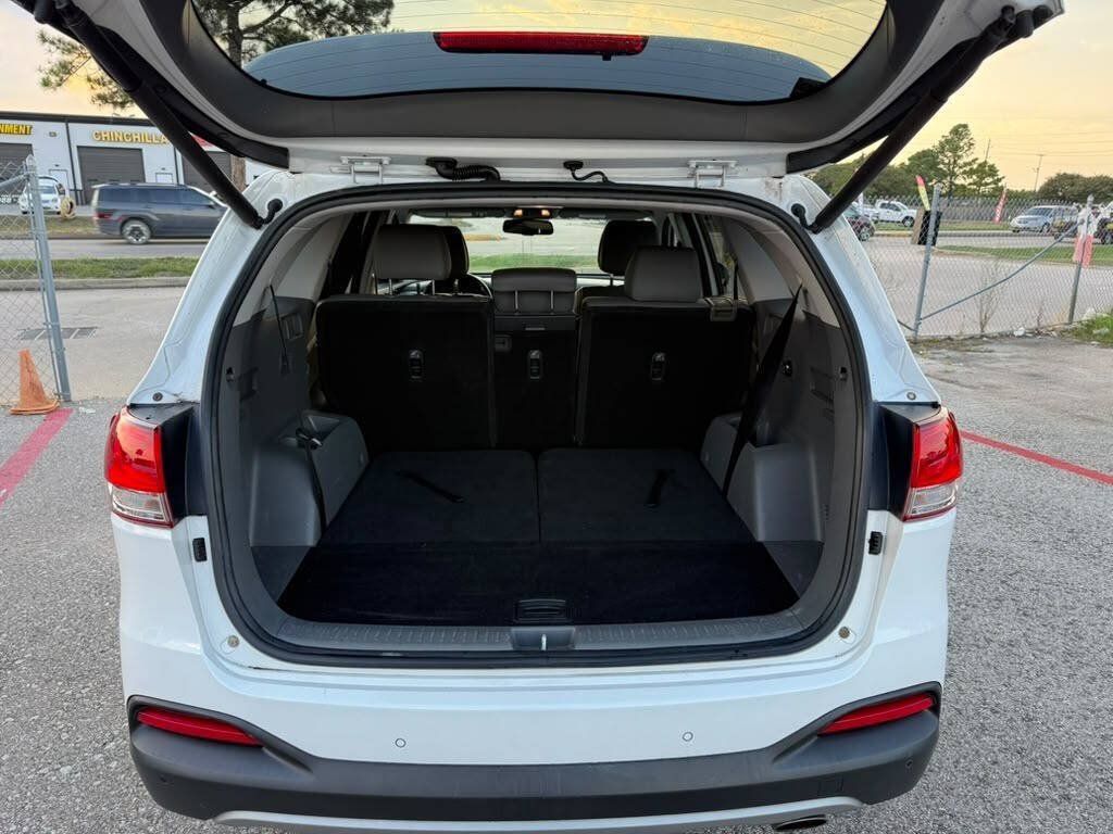 Used 2016 Kia Sorento EX w/ EX Premium Package FWD image 24