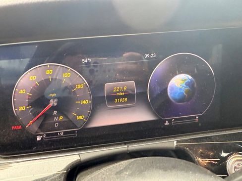 Used 2023 Cadillac Escalade V image 34