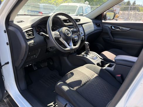 Used 2017 Nissan Rogue S FWD image 7