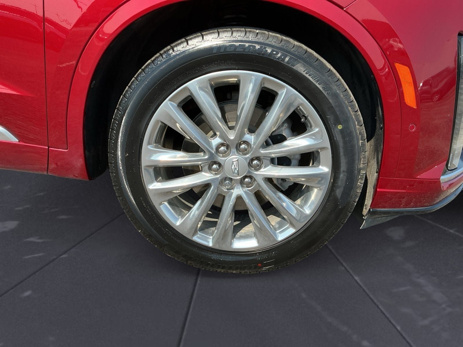 Used 2023 Cadillac XT6 Premium Luxury w/ Platinum Package FWD image 14