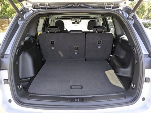 New 2026 Jeep Grand Cherokee Altitude RWD image 12